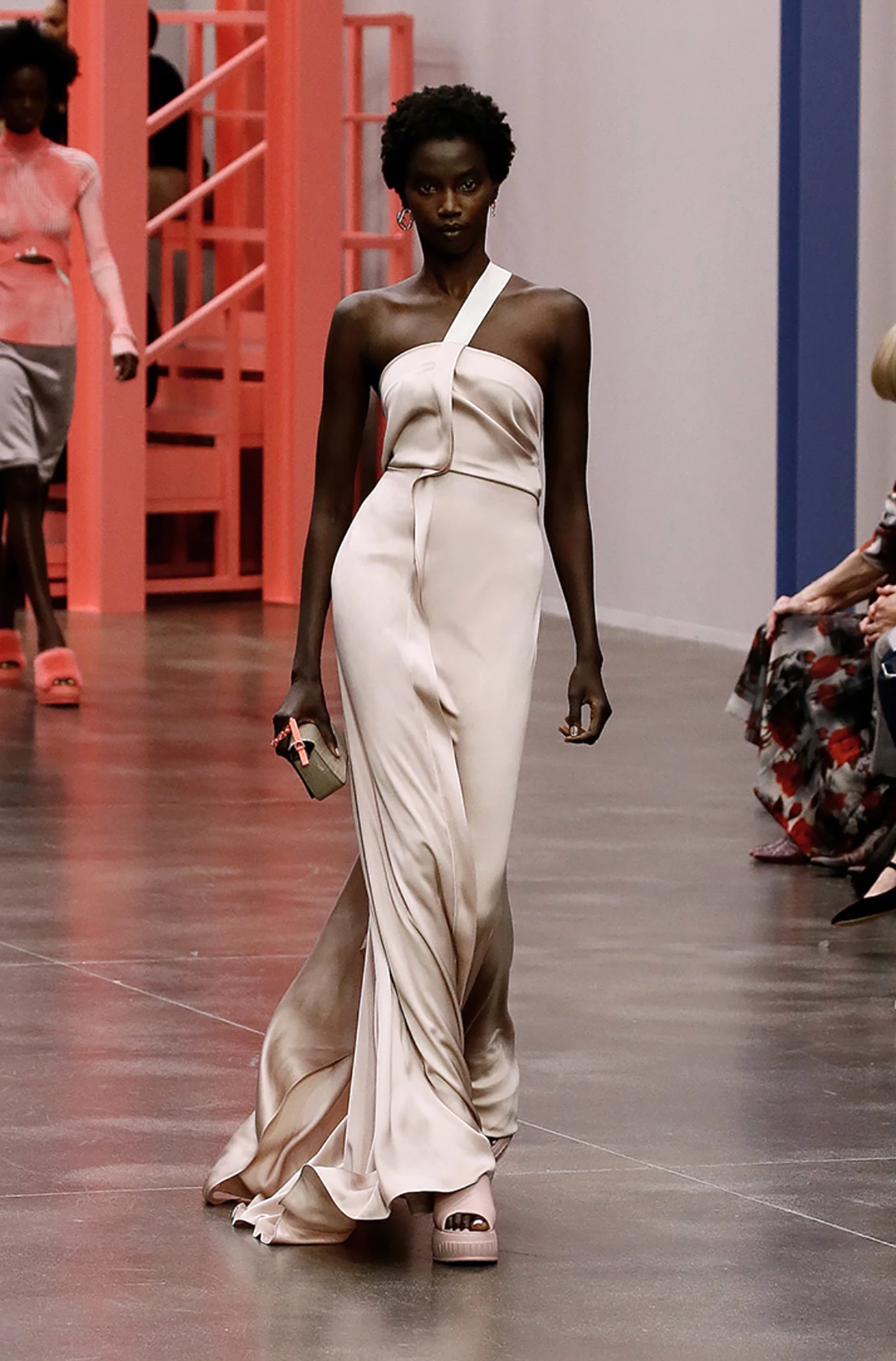 Desfile Fendi Semana de la Moda Milan