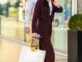 Gigi Hadid usa el overall o  mameluco, la prenda más trendy de la primavera