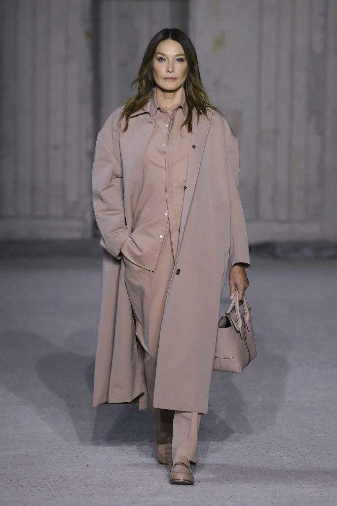 Carla Bruni en desfile de Tod´s