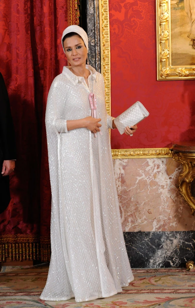 Moza bint Nasser