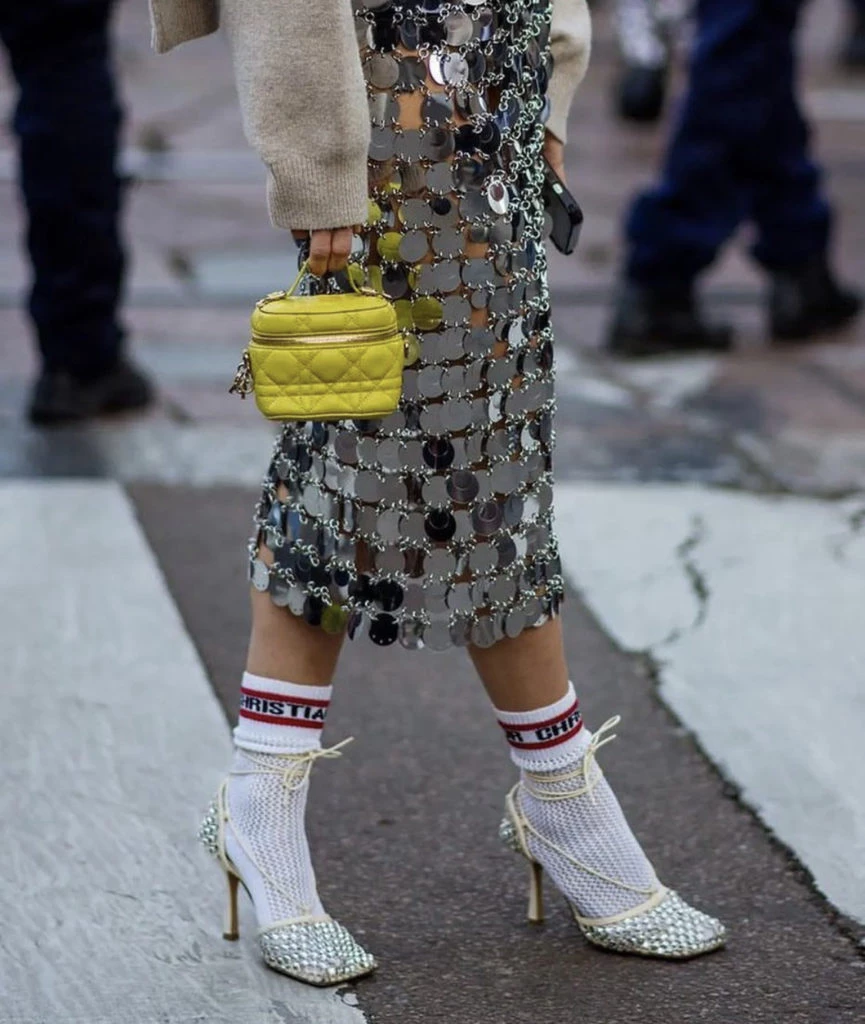 Una pieza clásica de Paco Rabanne. Foto @dimodaa.