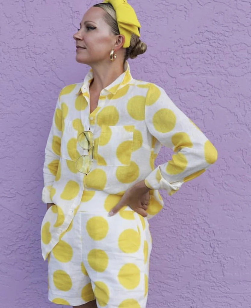 Lunares amarillos para este conjunto bien veraniego. Foto @dimodaa.