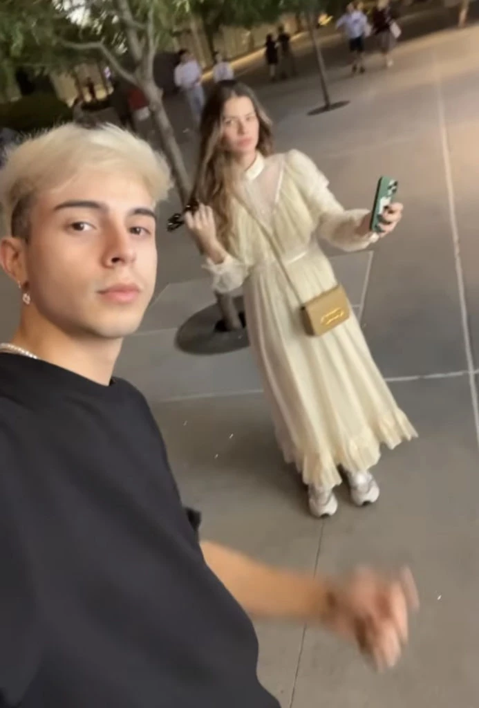 El vestido vintage de la China. Foto Instagram.