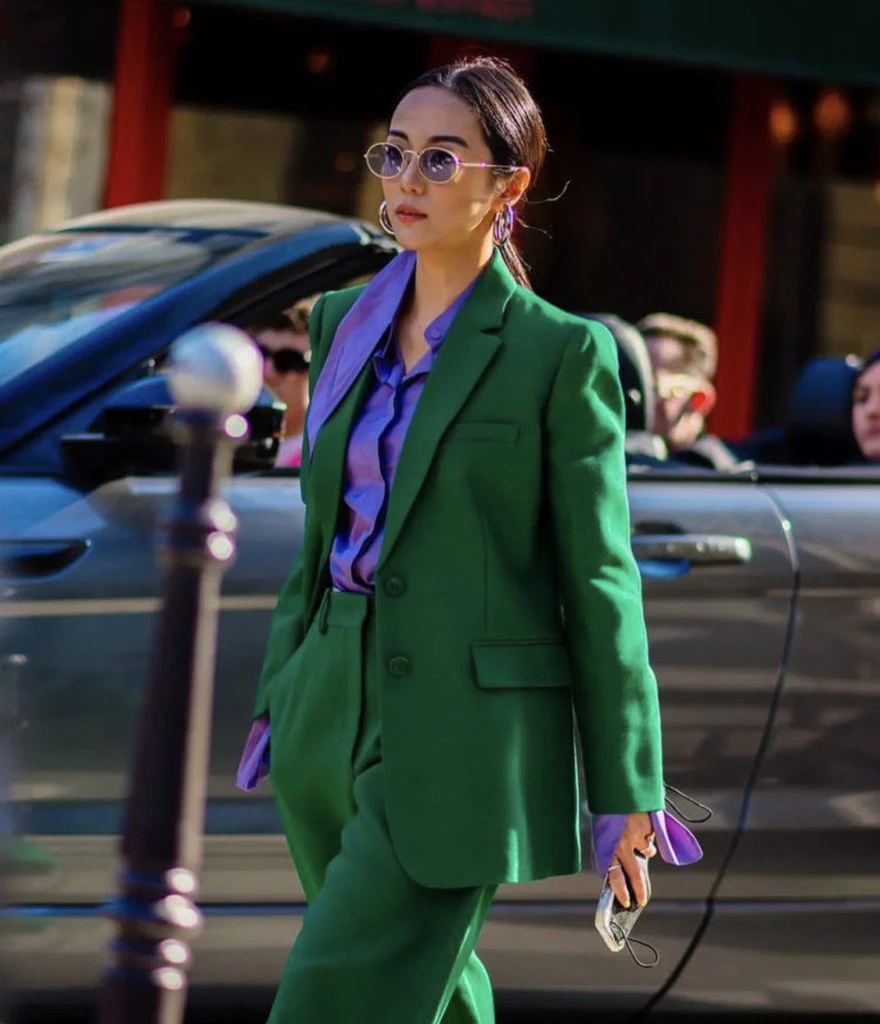 Outfit color block. Foto @styleandthebeach.