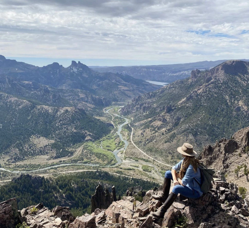 Un look con el jean como protagonista. Foto Instagram.