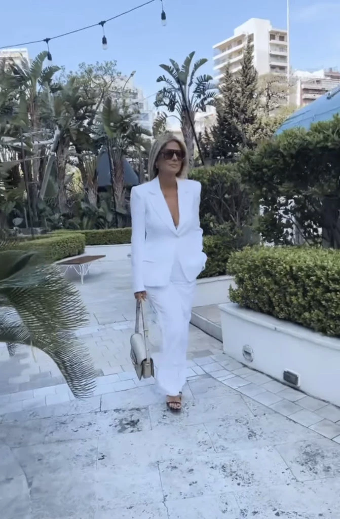 Flavia Palmiero con look total white. Foto: Instagram.