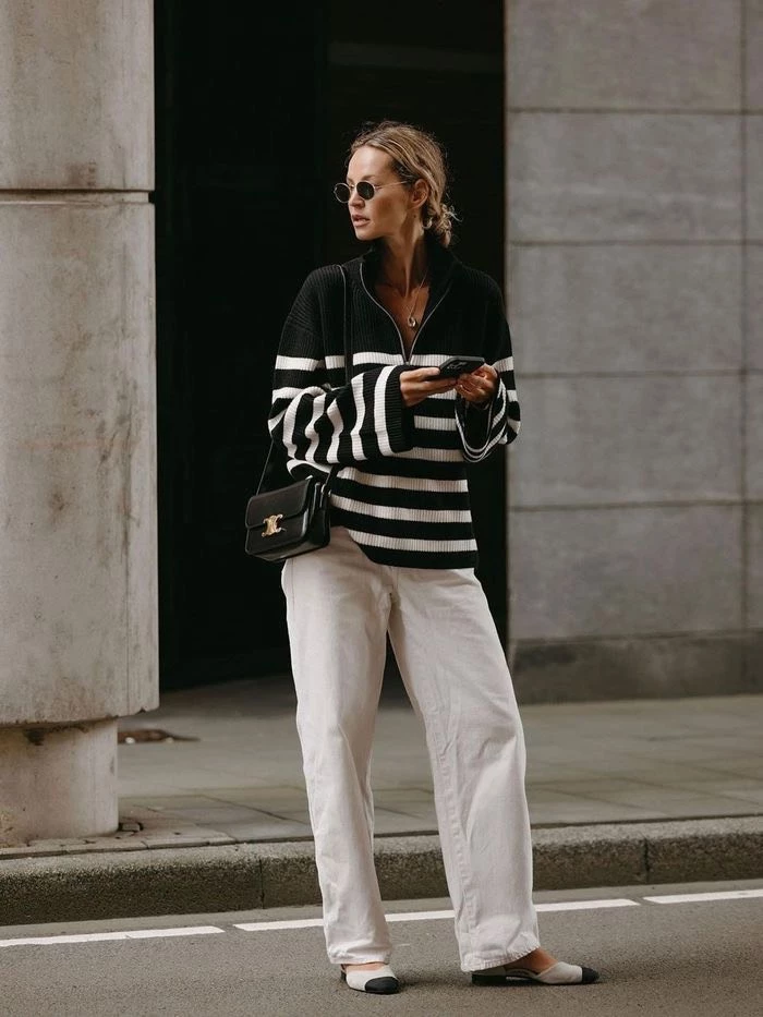 Un atuendo con aires marineros. Foto @dimodaa.