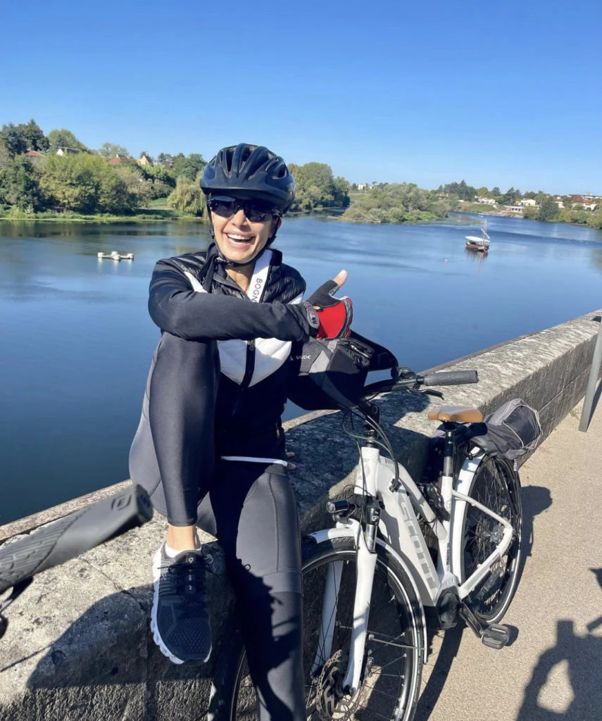 Juliana Awada en bici al aire libre. Foto: Instagram