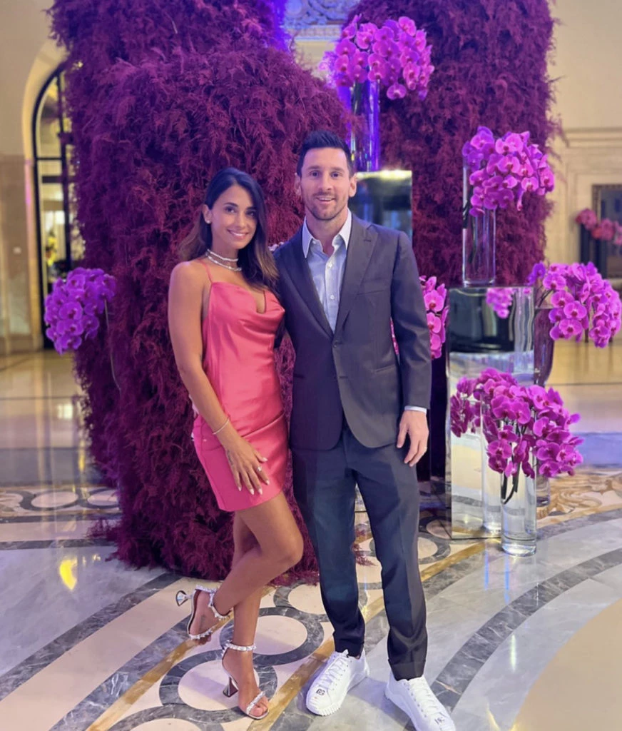 Zapatos Amina Muaddi de Antonela Roccuzzo. Foto: Instagram.