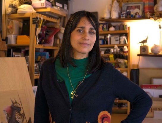 #EspaciosDeArte: el mundo de k2man en su estudio-balcón: "Vivo buscando... Si no te movés, te morís"