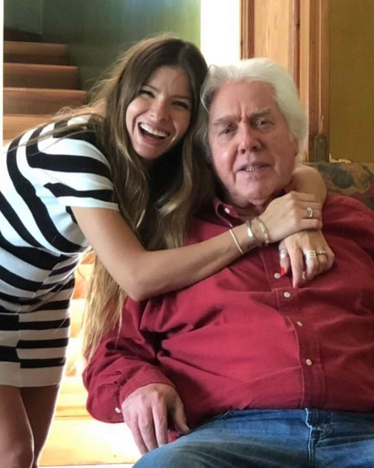 La China Suárez junto a su ex suegro, Juan Pablo Vicuña