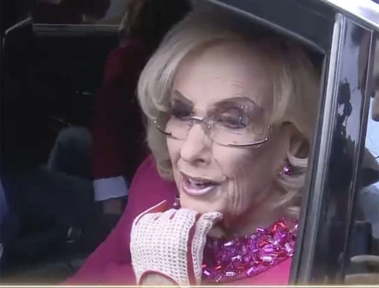 Mirtha Legrand reveló cómo le cayó el cambio del nombre de su programa, que ahora es "Almorzando con Juana Viale"