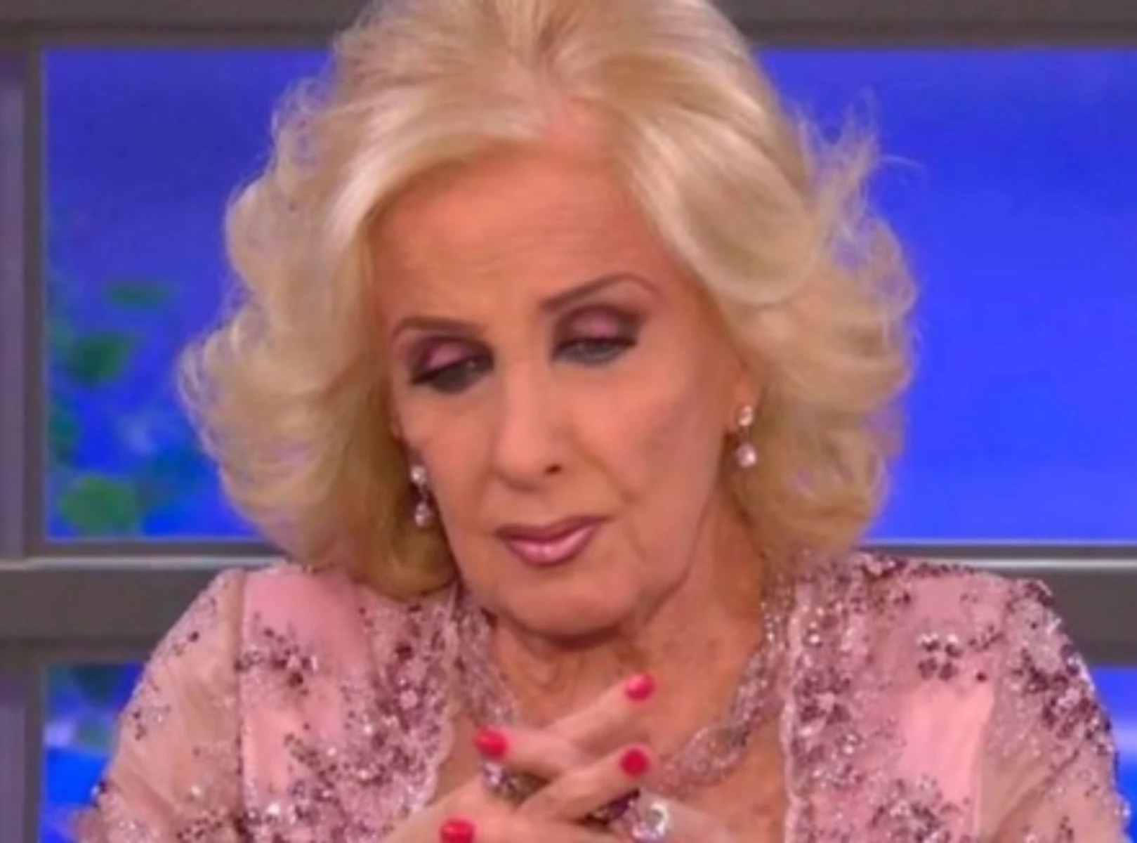 Mirtha Legrand despidió con un conmovedor mensaje a Nelly Trenti, la voz de sus programas