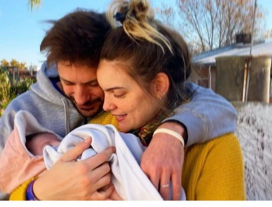 Cómo sigue el estado de salud de Abril, la hija de Macarena Paz