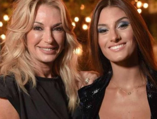 La angustia que sufre Lola Latorre por la salud de Yanina Latorre, su madre