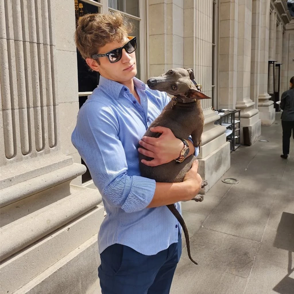 Cumpleaños de Hannibal, mascota de Fabián Medina Flores