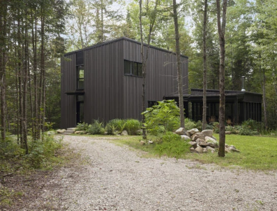 Propuesta sublime: una casa moderna y relajada con el entorno como protagonista