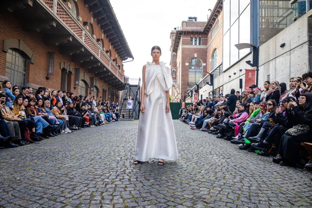 Desfile Valentina en BAFWEEK