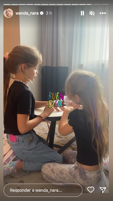 WANDA NARA CON HIJOS EN TURQUIÍA