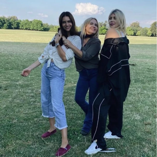 NORA COLOSIMO CON WANDA Y CON ZAIRA