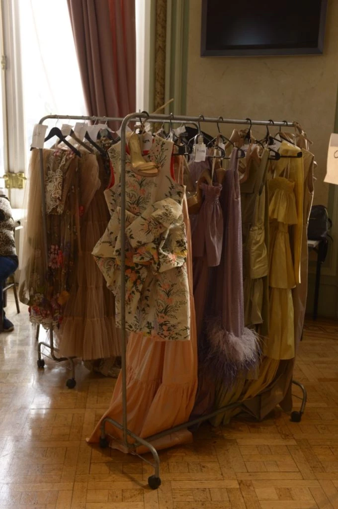 Backstage desfile Para Ti 100 Años