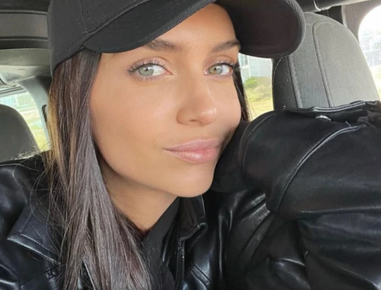 El look minimalista y muy trendy que lució Zaira Nara