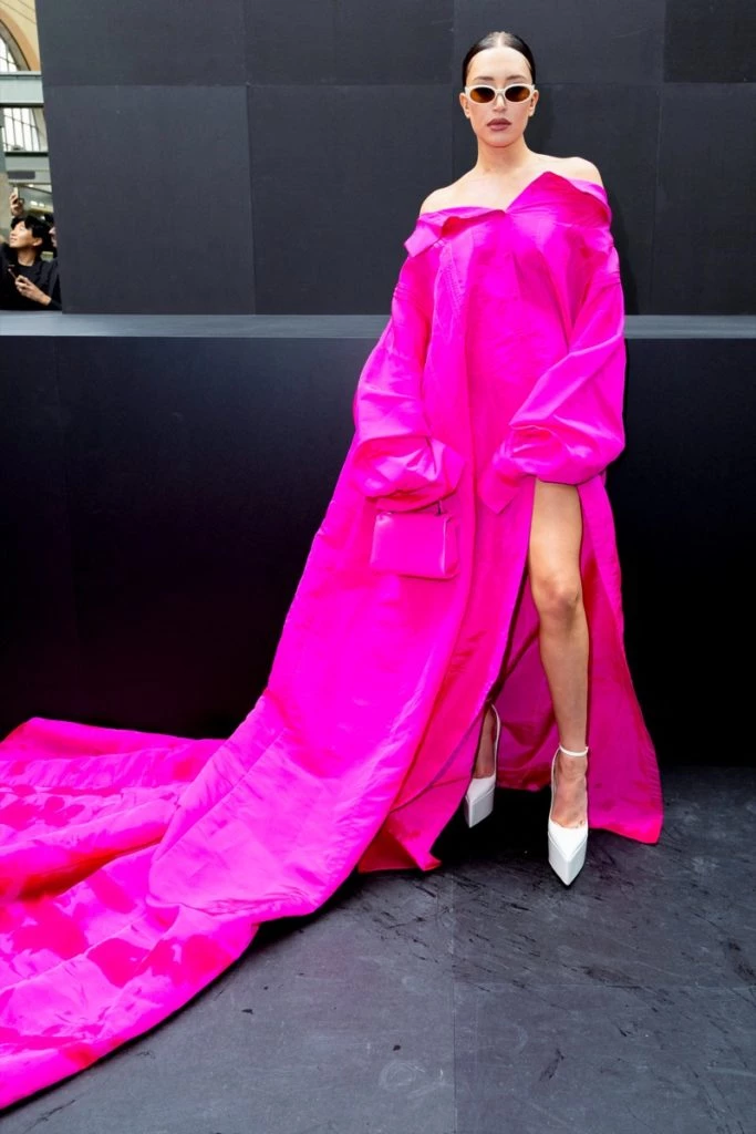 looks celebs en el desfile de Valentino