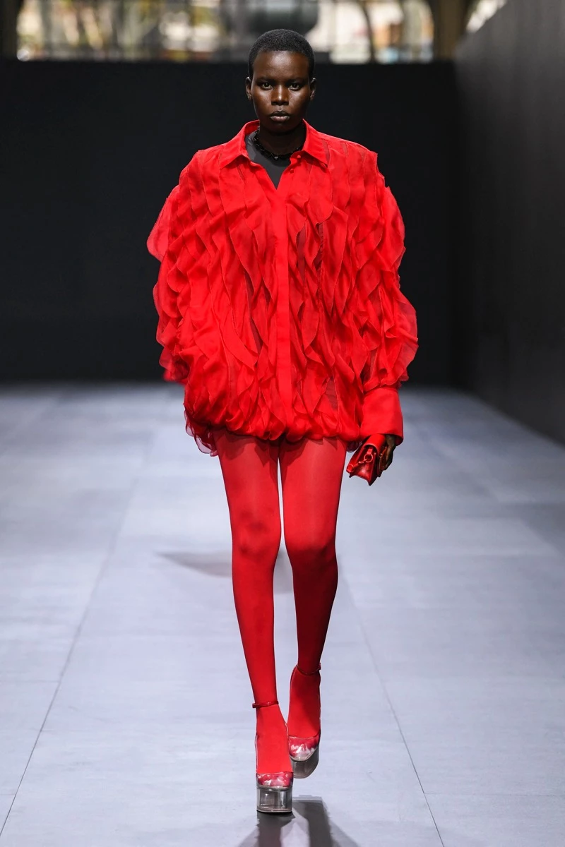 Desfile valentino primavera 2023