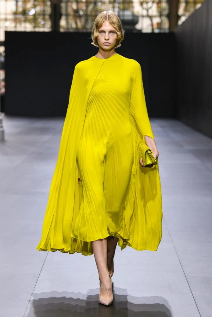 Desfile valentino primavera 2023