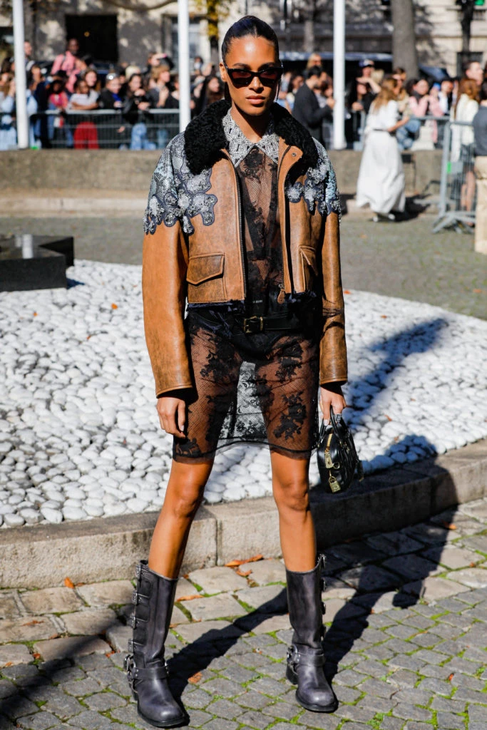 Cindy Bruna en Miu Miu