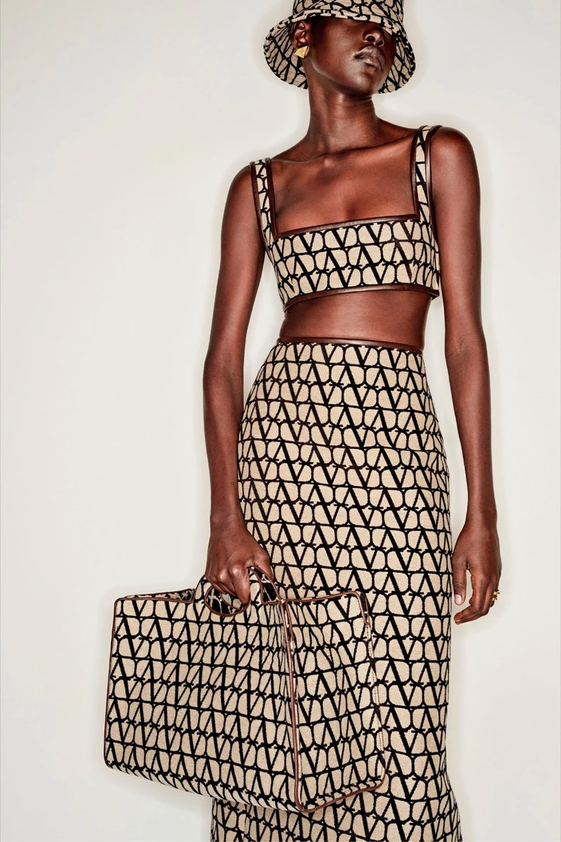 Valentino resort 2023