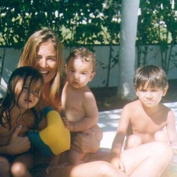 GABRIELA ARIAS URIBURU