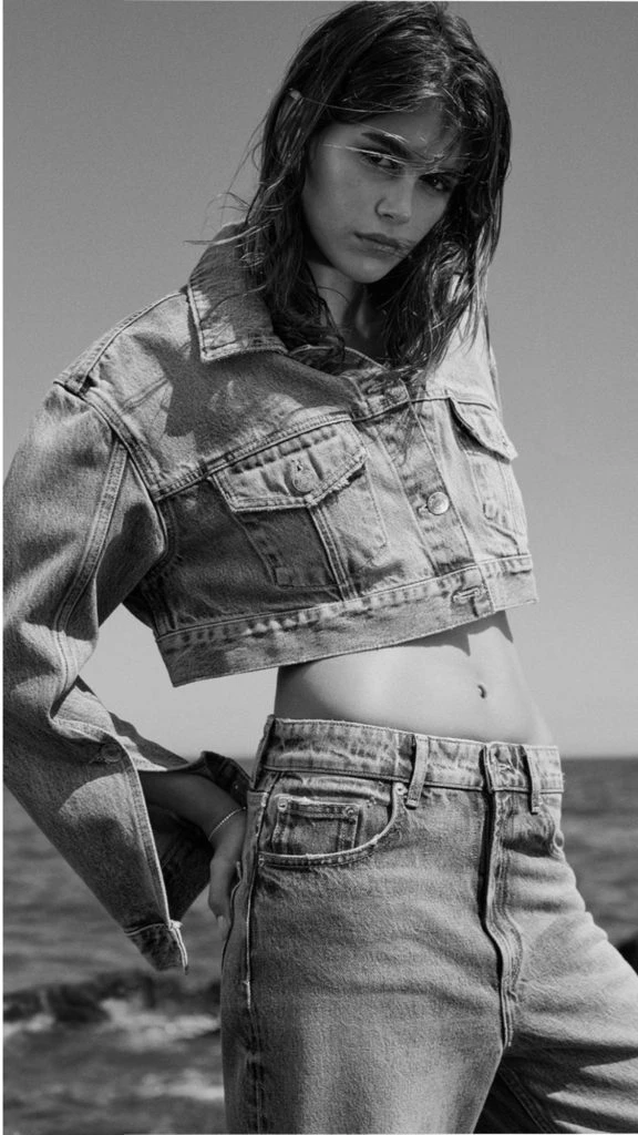 Kaia Gerber y su colección junto a Zara. Foto: Instagram.