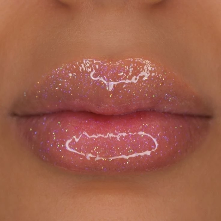 Gloss con brillos. Foto: Pinterest.