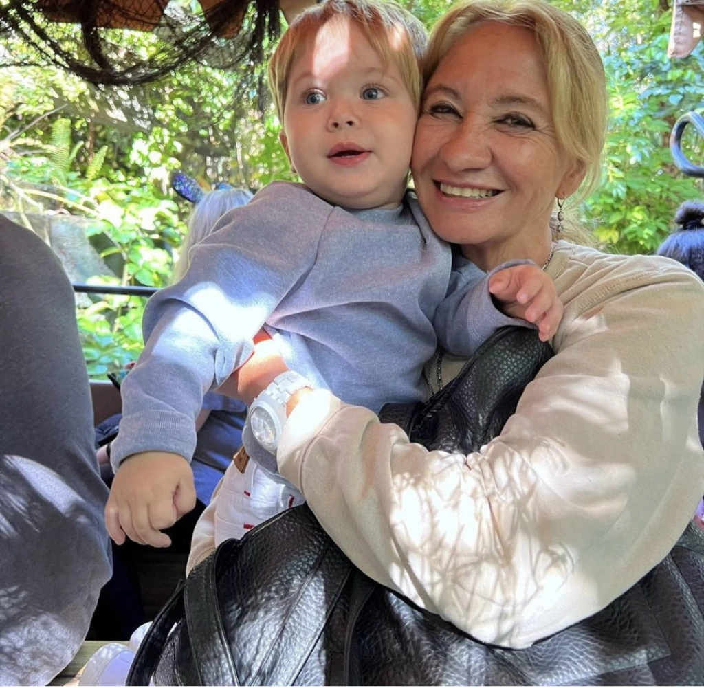 Marcela Riveiro con Amancio. Foto: Instagram.