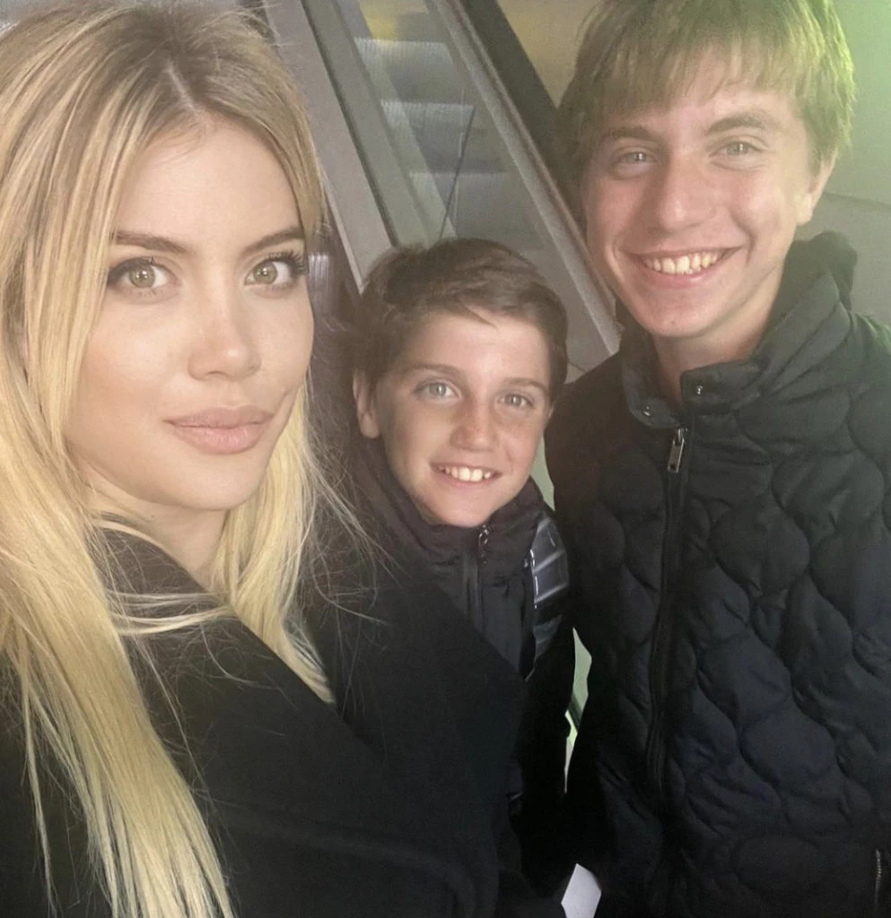 Wanda Nara con sus dos hijos más grandes. Foto: Instagram.