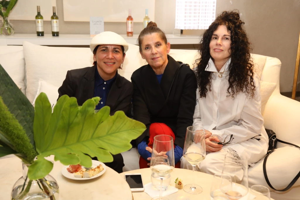 Julia Converti, Maria Casado y Cynthia Cohen en evento La Linda Vinos (60)