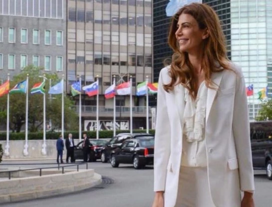 El look effortless de Juliana Awada en su viaje por Ámsterdam, ideal para imitar
