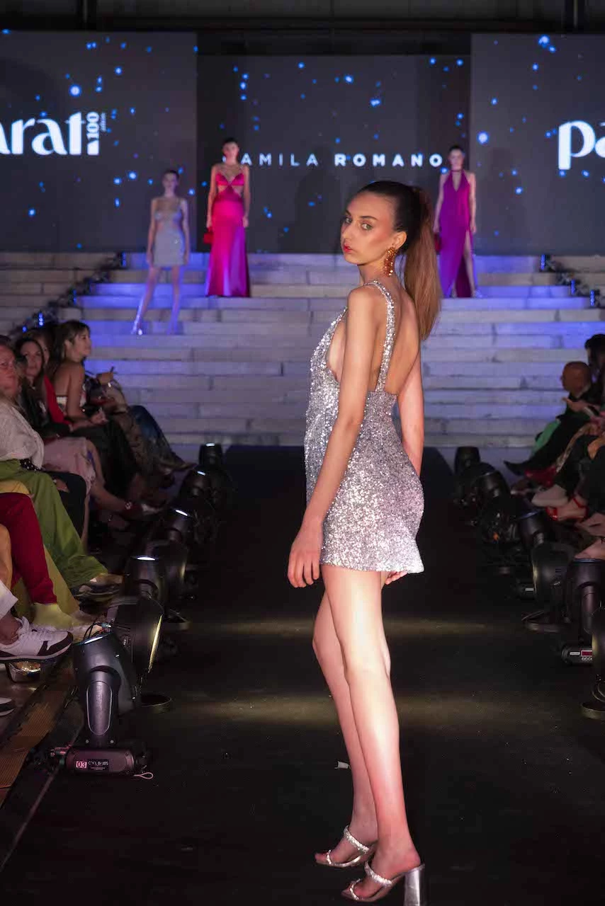 Cierre desfile Para Ti 100 Años