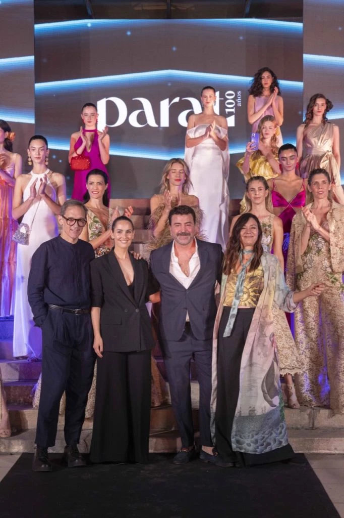 Desfile Para ti 100 años