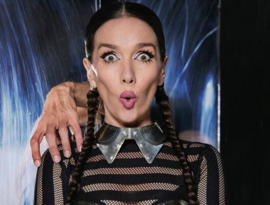 El increíble look “Merlina” de Natalia Oreiro en Quién es la máscara