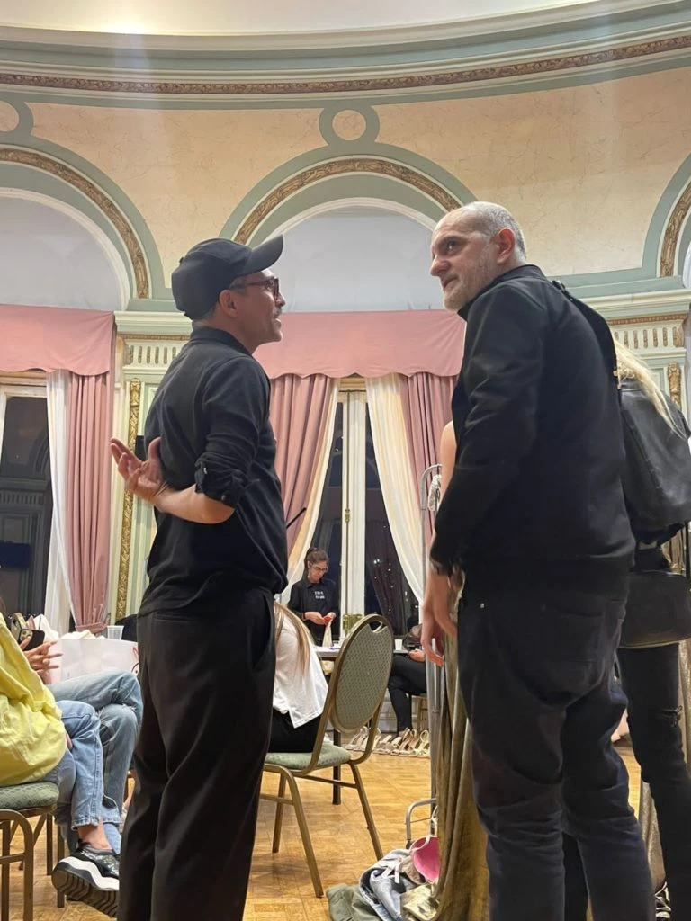 Backstage desfile Para Ti 100 Años