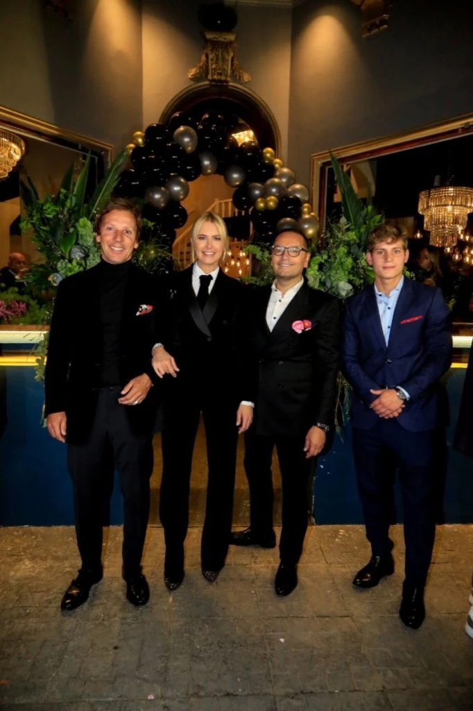 cumpleaños de Fabian Medina Flores