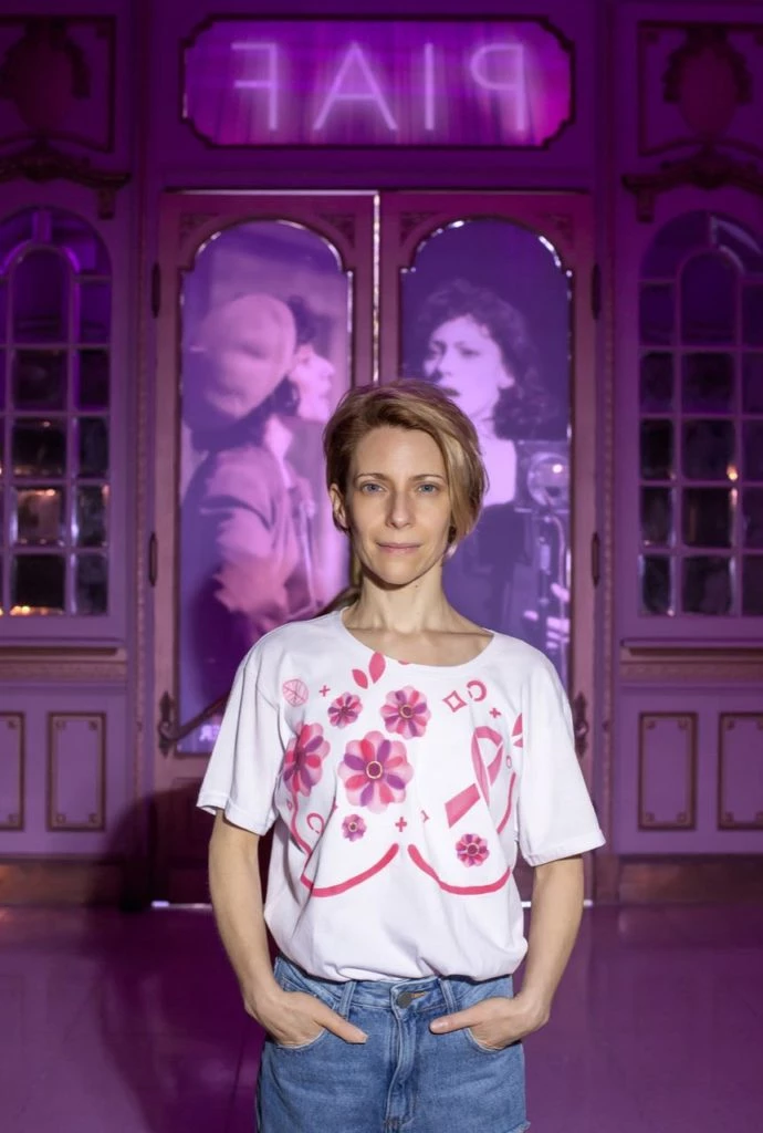 Campaña Cáncer de mama by Rossi