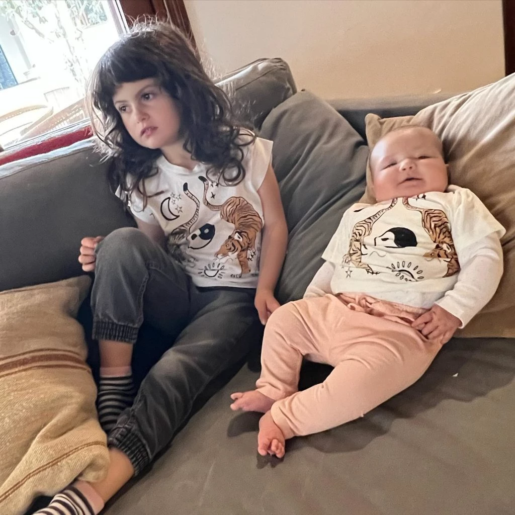 Las llamativas expresiones de Belita y Julia Urtubey en las fotos que publicó Isabel Macedo