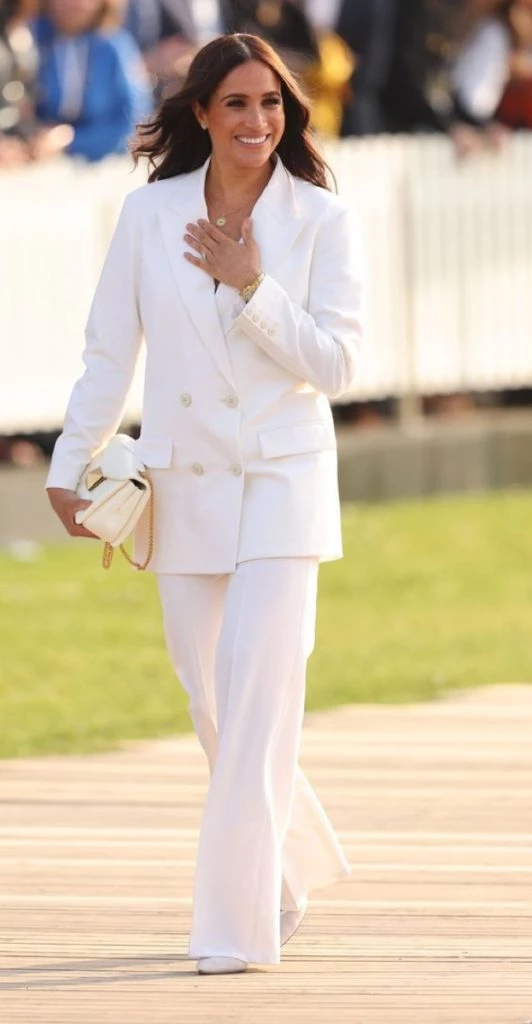 Meghan Markle look