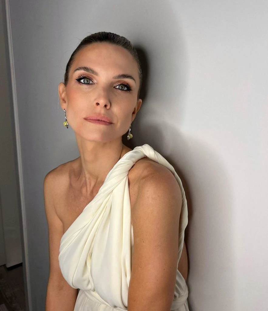 El look estilo griego de Sofía Zámolo