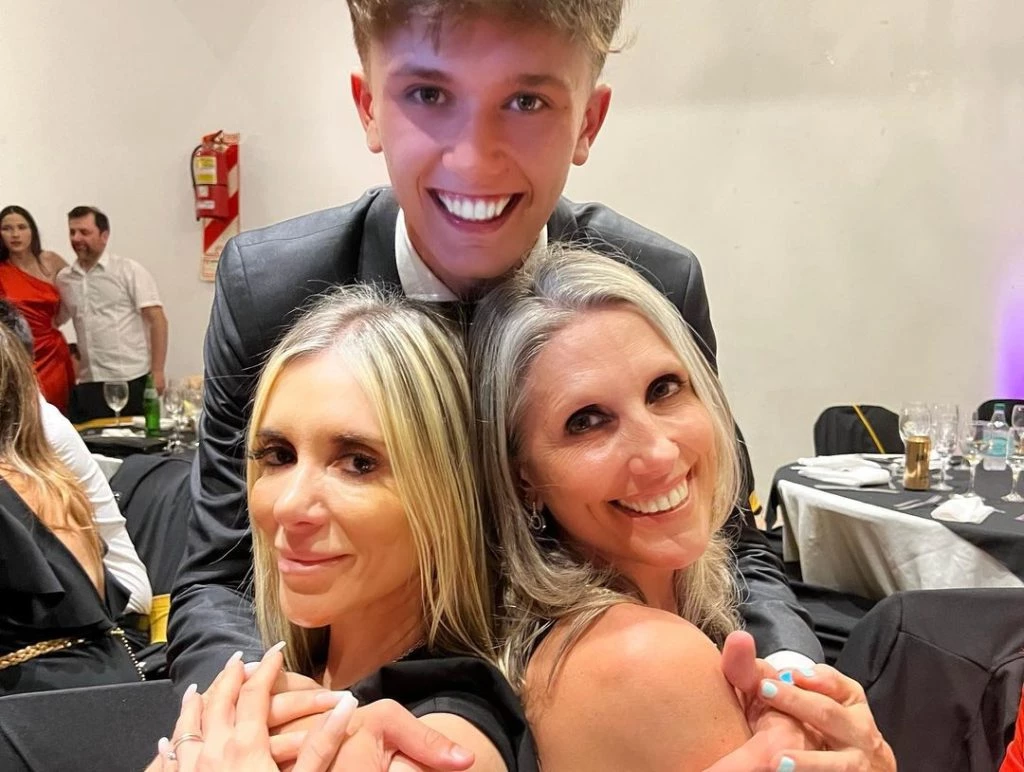 Rodolfo Barili con hijos