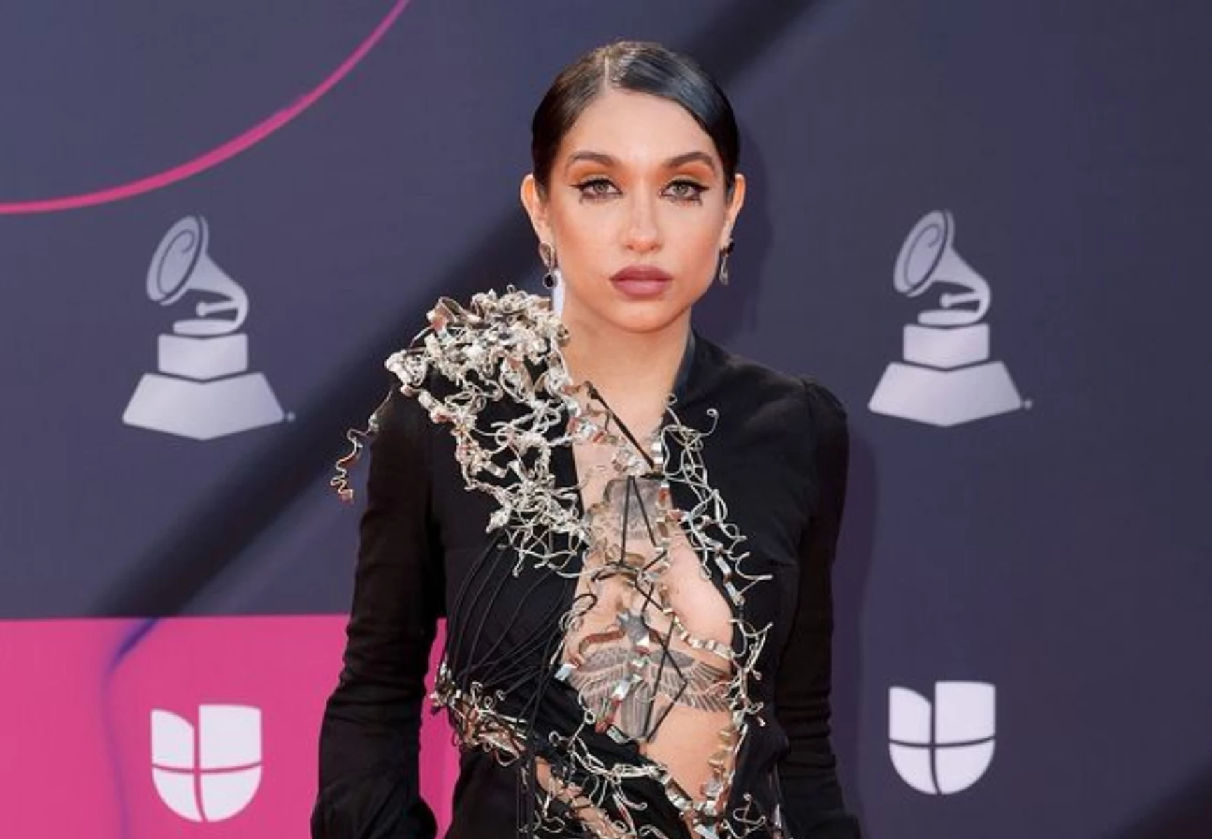 Así es el diseño de industria nacional que lució María Becerra en los Latin Grammy 2022