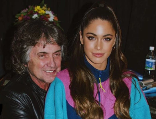 Así sorprendió Tini Stoessel a su padre por su cumpleaños número 65